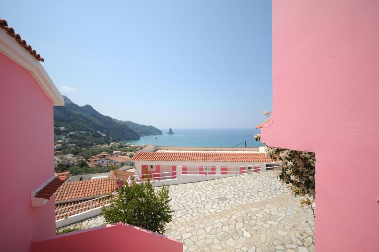 Pink Palace Beach Resort Agios Gordios  Buitenkant foto