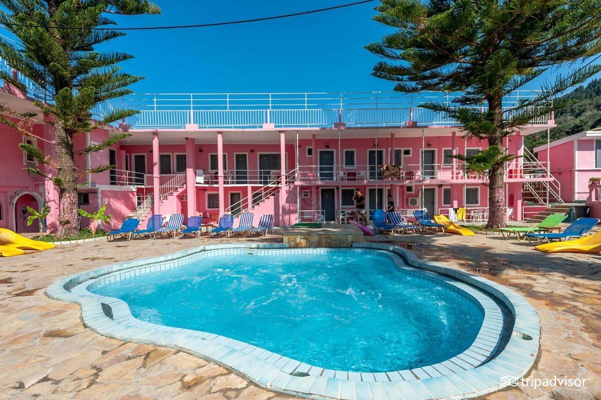 Pink Palace Beach Resort Agios Gordios  Buitenkant foto