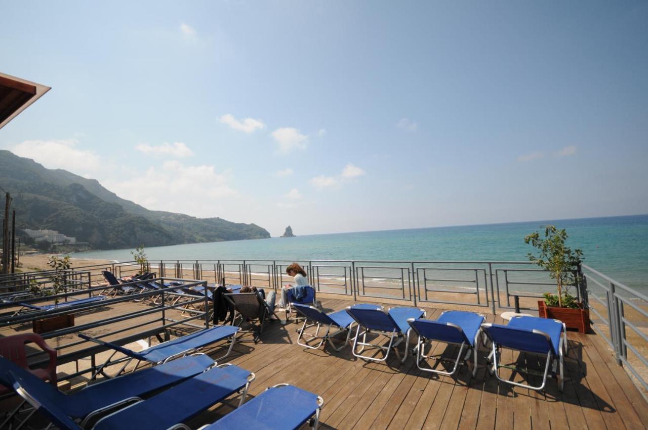 Pink Palace Beach Resort Agios Gordios  Buitenkant foto
