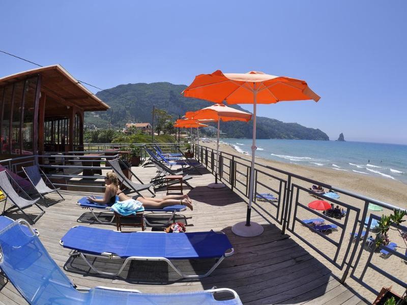 Pink Palace Beach Resort Agios Gordios  Buitenkant foto