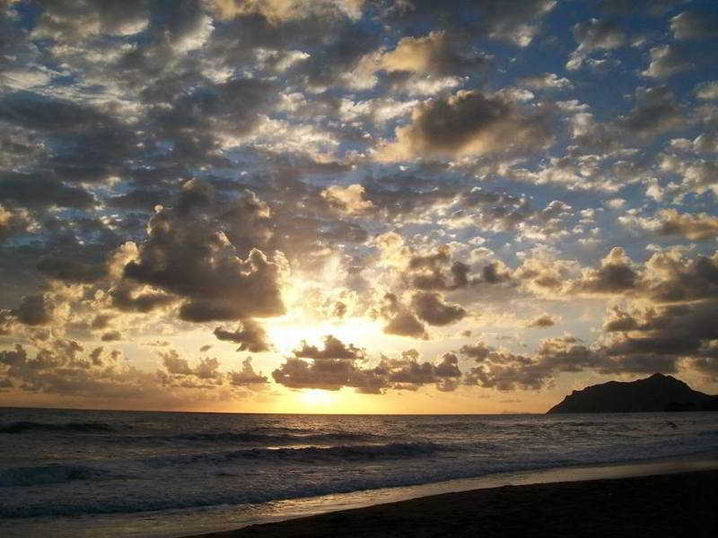Pink Palace Beach Resort Agios Gordios  Buitenkant foto